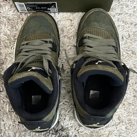 Air Jordan 4 Retro Youth Olive Green and Black Suede Sneakers. Size 5Y. - Picture 6 of 6